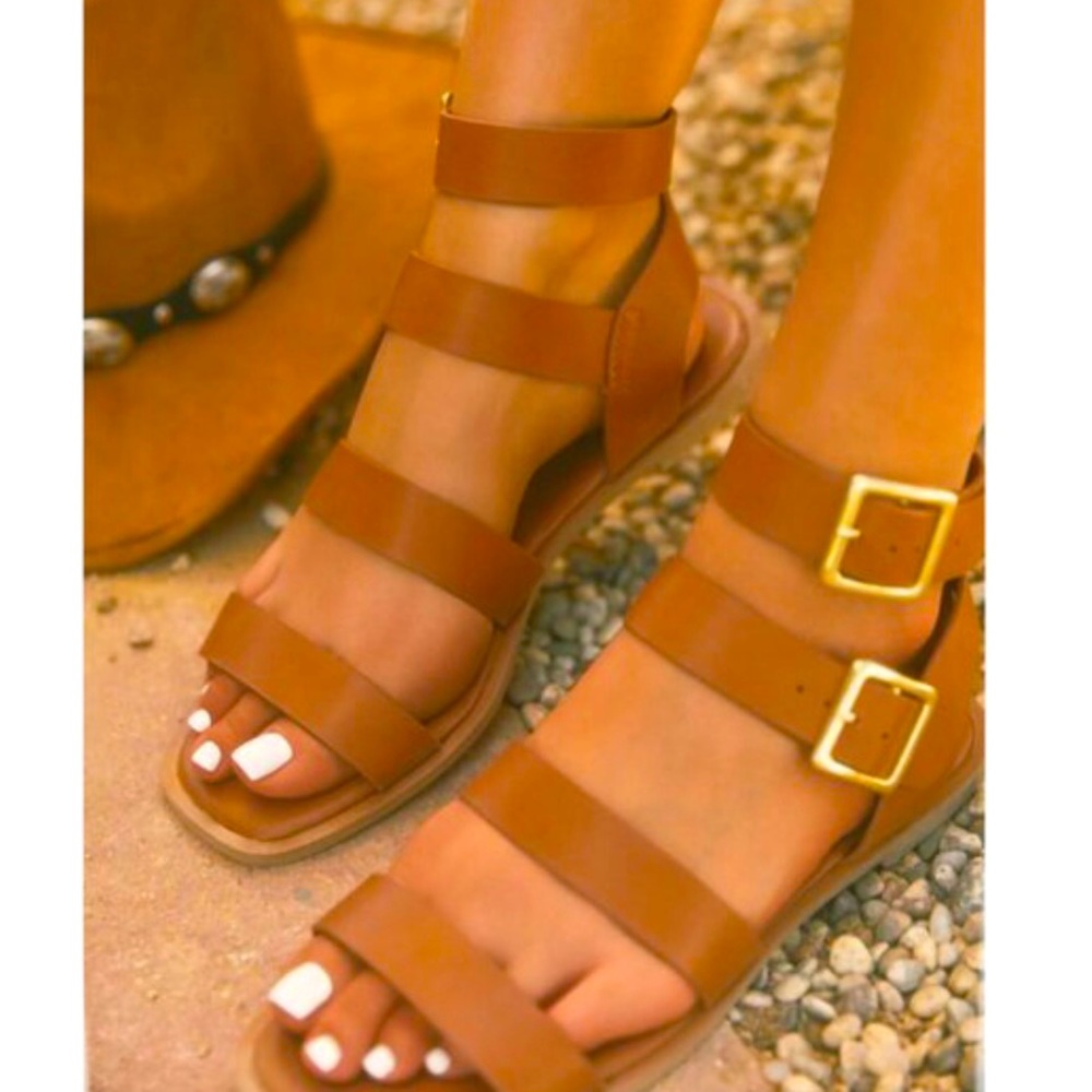 !! NEW !! Strappy Gladiator Sandals in Camel - Picture 12 of 12